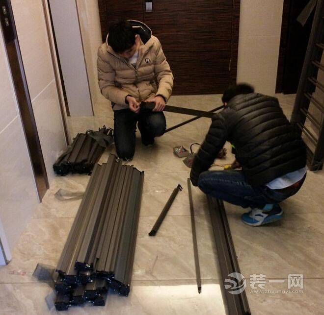 银川装修网防盗纱窗安装图片