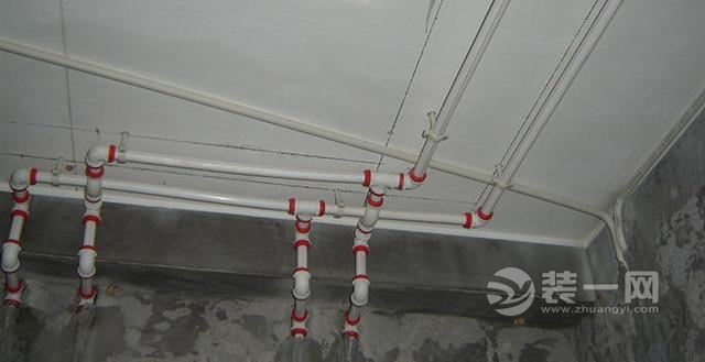 卫生间水管走明管好还是暗管好